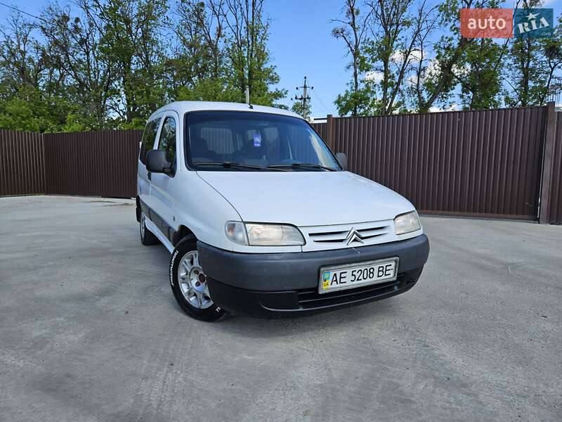 Минивэн Citroen Berlingo 2001 в 