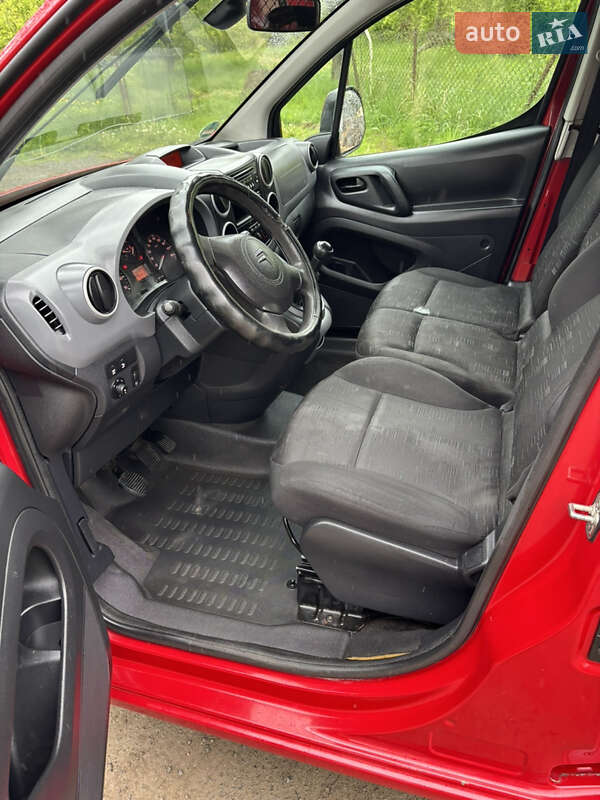 Грузовой фургон Citroen Berlingo 2011 в Львове