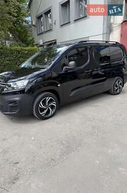 Минивэн Citroen Berlingo 2021 в 
