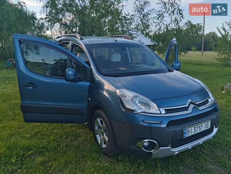 Минивэн Citroen Berlingo 2013 в 