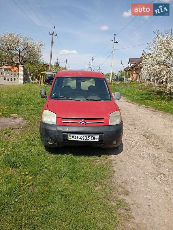 Вантажний фургон Citroen Berlingo 2004 в 