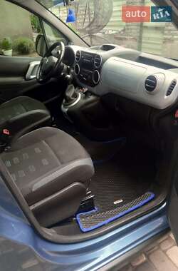 Минивэн Citroen Berlingo 2011 в 