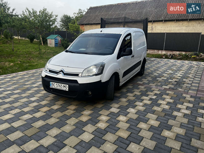 Вантажний фургон Citroen Berlingo 2012 в Львові