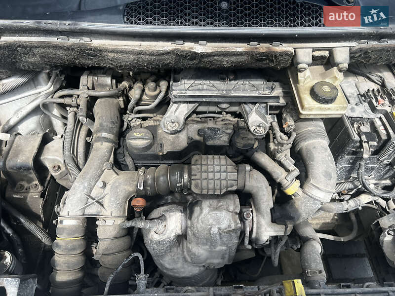 Вантажний фургон Citroen Berlingo 2012 в Львові