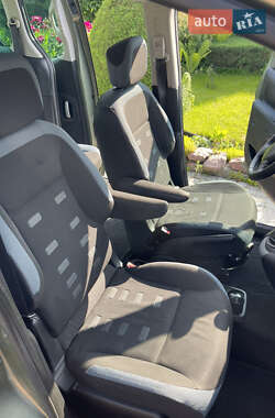 Минивэн Citroen Berlingo 2011 в 