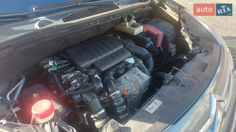 Минивэн Citroen Berlingo 2010 в Хусте