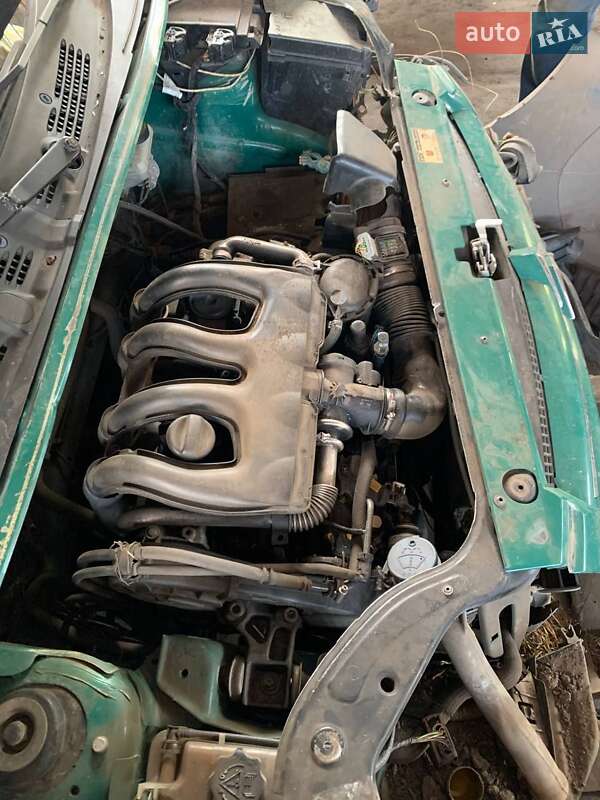Грузовой фургон Citroen Berlingo 2006 в Синельниково