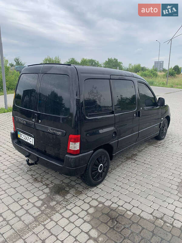Вантажний фургон Citroen Berlingo 2006 в Жовкві