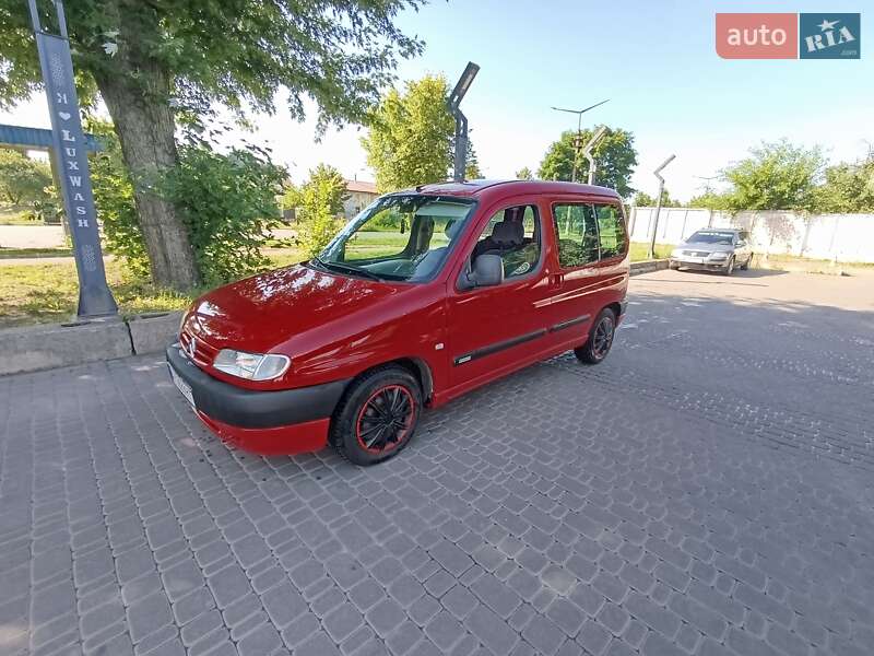 Минивэн Citroen Berlingo 2001 в 