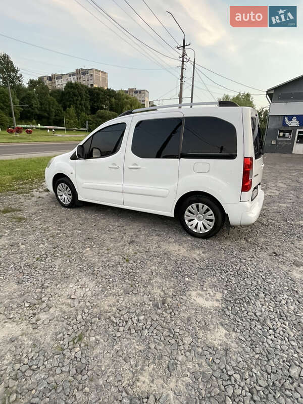 Минивэн Citroen Berlingo 2010 в Жовкве