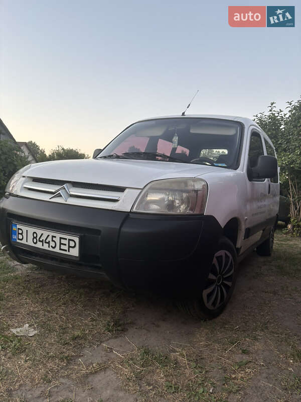 Минивэн Citroen Berlingo 2008 в Новых Санжарах