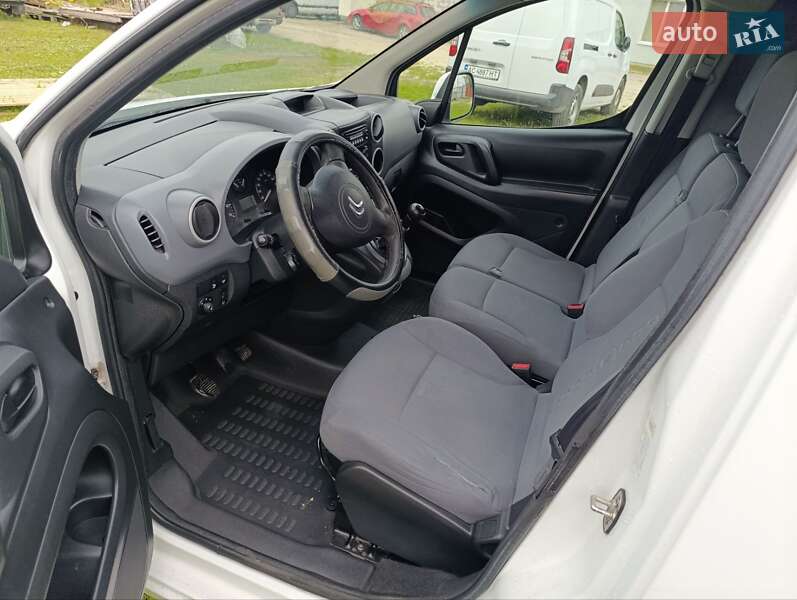 Грузовой фургон Citroen Berlingo 2013 в Луцке