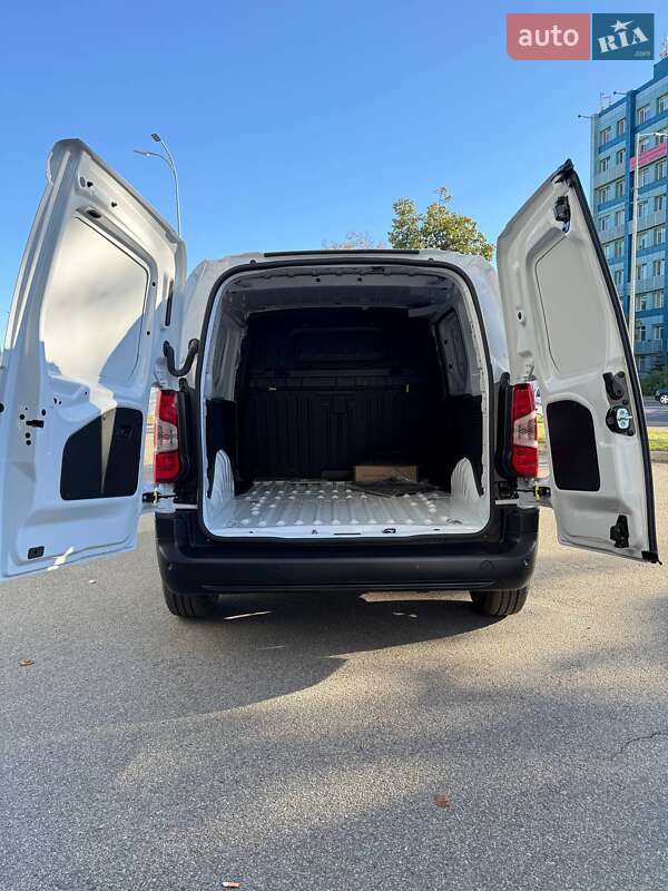 Грузовой фургон Citroen Berlingo 2024 в Киеве