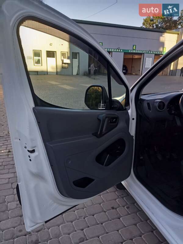 Минивэн Citroen Berlingo 2009 в Чорткове