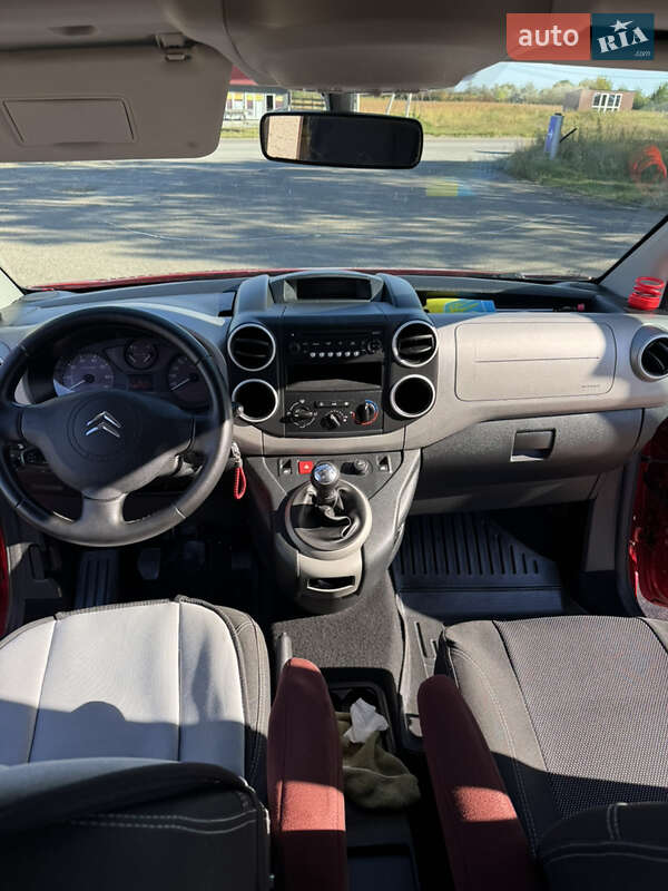 Минивэн Citroen Berlingo 2010 в Черновцах