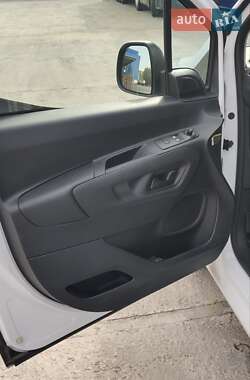 Грузовой фургон Citroen Berlingo 2021 в 