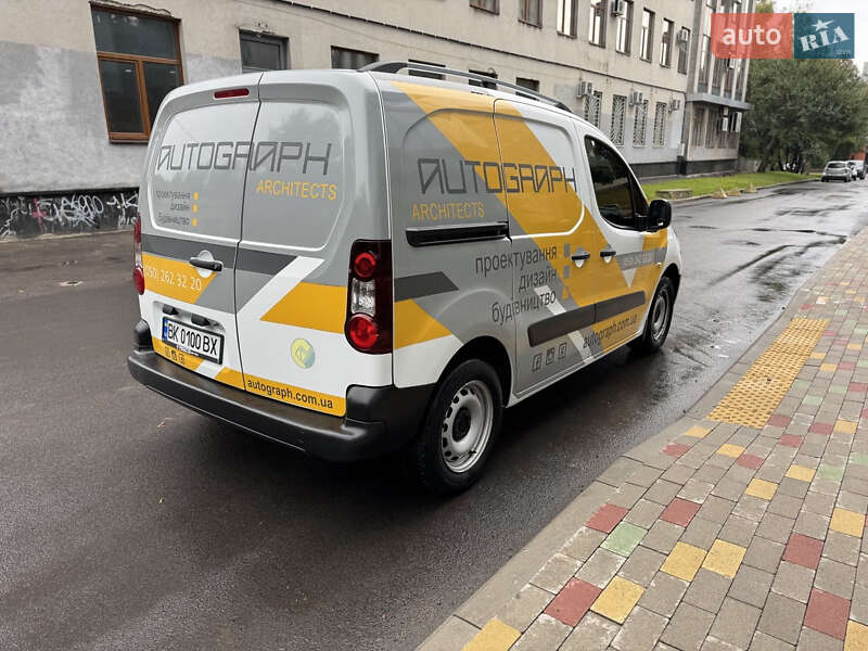 Вантажний фургон Citroen Berlingo 2015 в Рівному