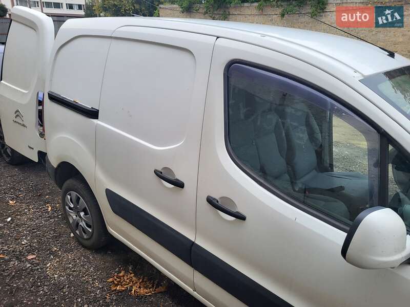 Грузовой фургон Citroen Berlingo 2012 в Николаеве