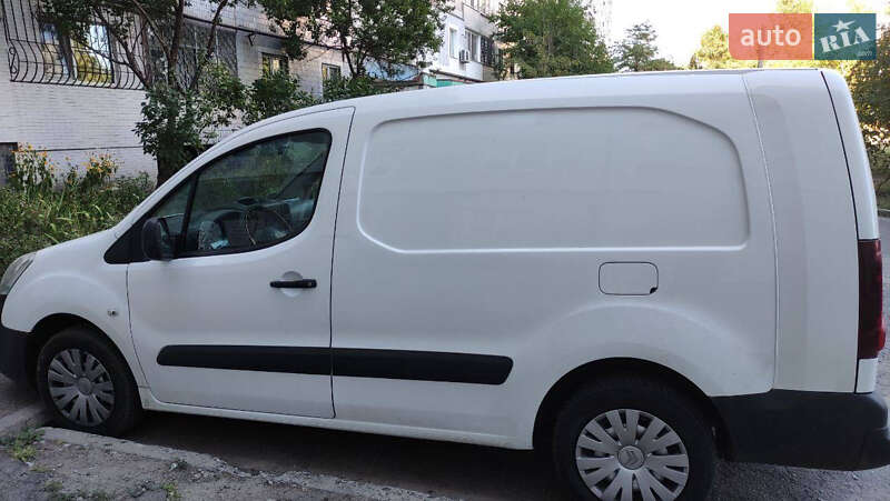 Грузовой фургон Citroen Berlingo 2015 в 