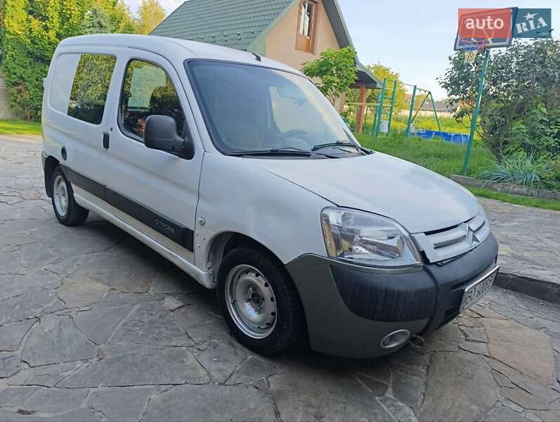 Грузовой фургон Citroen Berlingo 2008 в Городенке