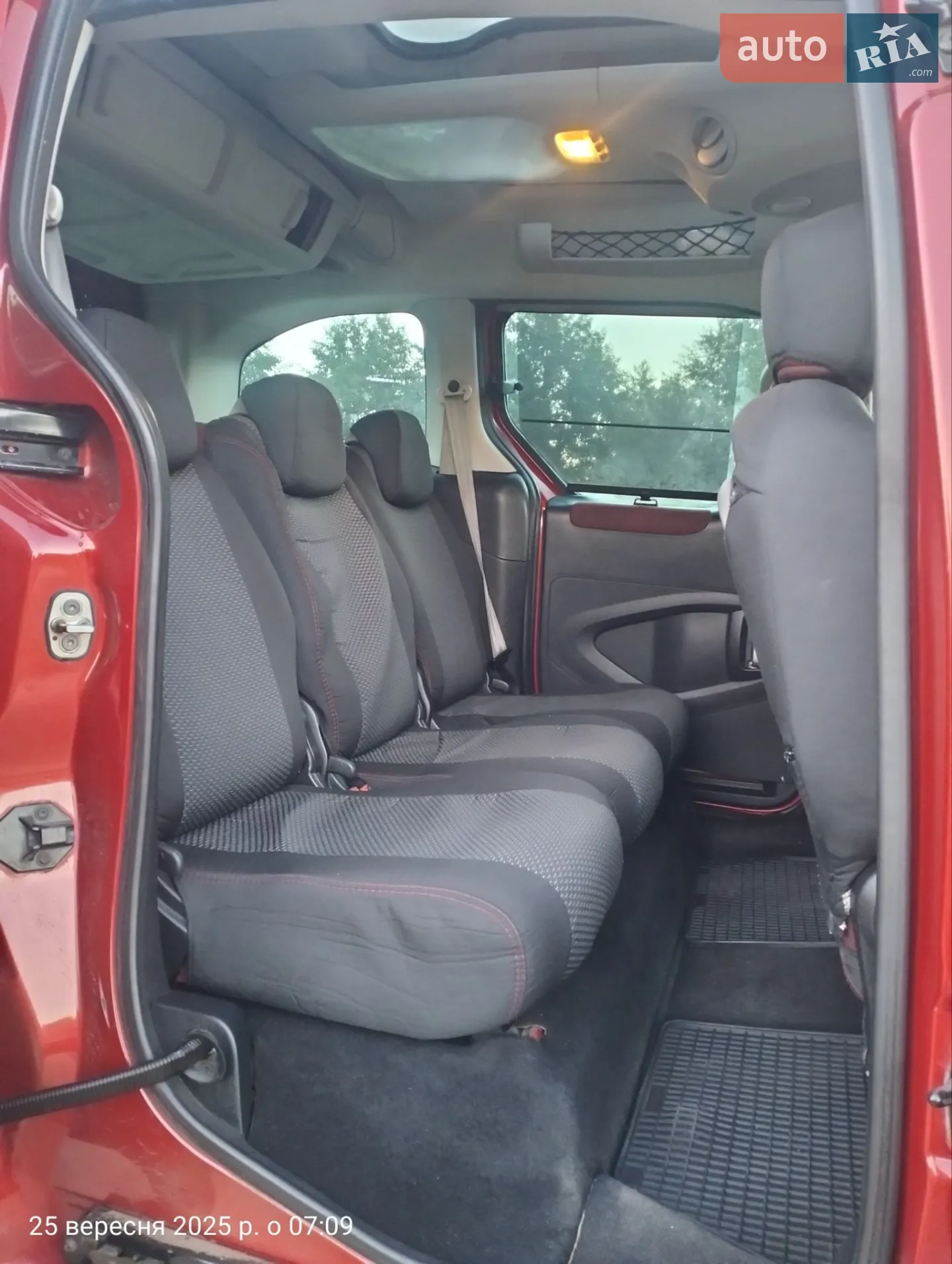 2010 Citroen Berlingo - мініатюра 11