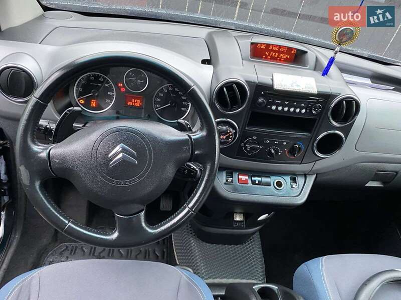 Минивэн Citroen Berlingo 2011 в Сарнах