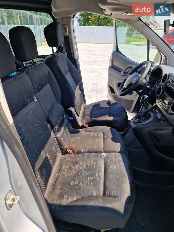 Мінівен Citroen Berlingo 2010 в Чернівцях