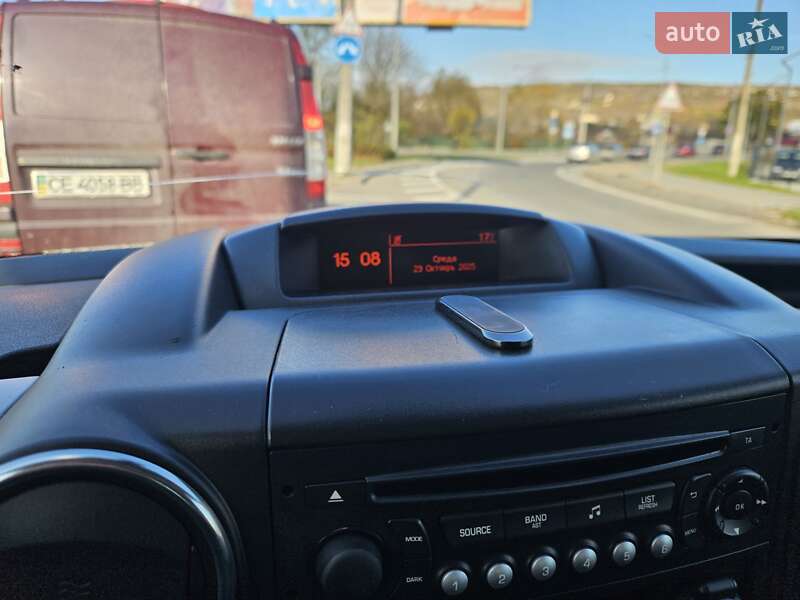 Мінівен Citroen Berlingo 2015 в Чернівцях