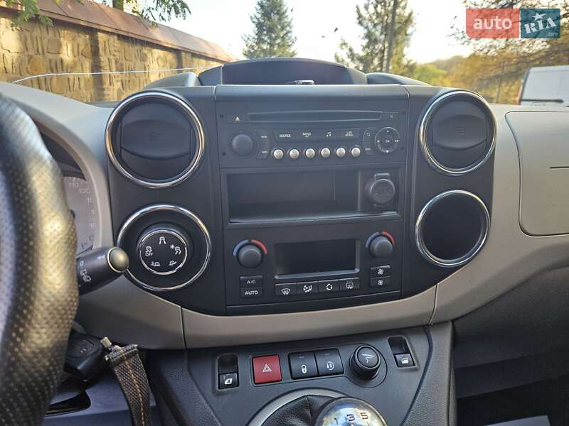 Мінівен Citroen Berlingo 2015 в Чернівцях