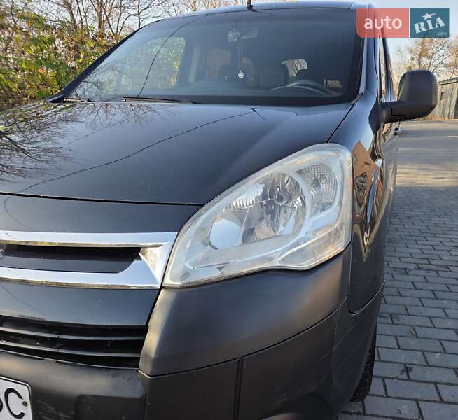 Мінівен Citroen Berlingo 2010 в Рівному фото 3 Мінівен Citroen Berlingo 2010 в Рівному