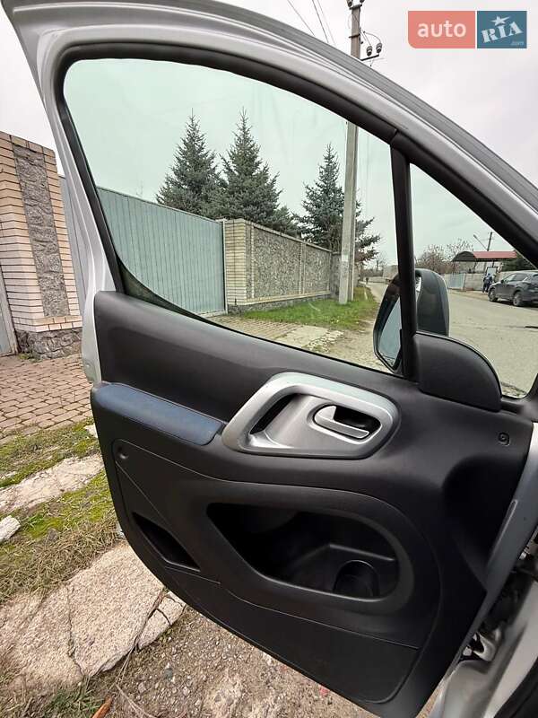 Мінівен Citroen Berlingo 2012 в Києві фото 44 Мінівен Citroen Berlingo 2012 в Києві
