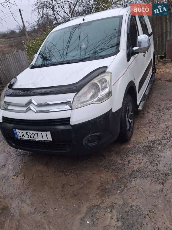 Минивэн Citroen Berlingo 2011 в Ерках