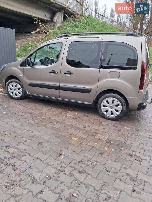 Мінівен Citroen Berlingo 2016 в Чемерівцях