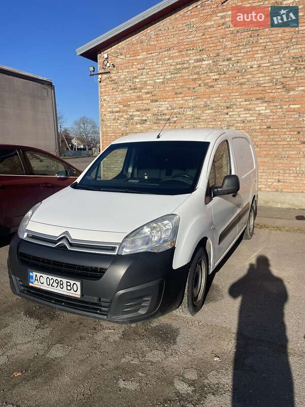 Грузовой фургон Citroen Berlingo 2016 в Луцке