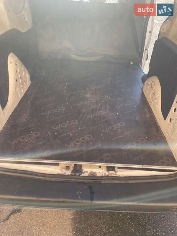 Грузовой фургон Citroen Berlingo 2016 в Луцке