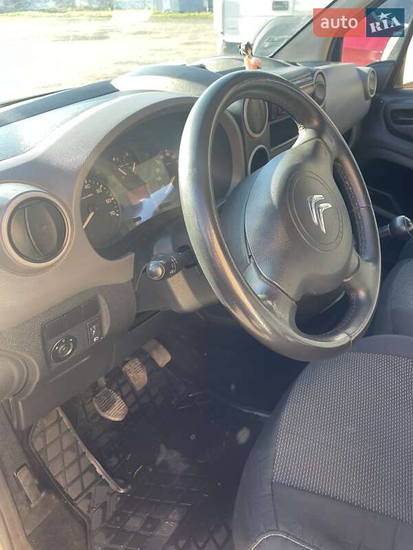 Грузовой фургон Citroen Berlingo 2016 в Луцке