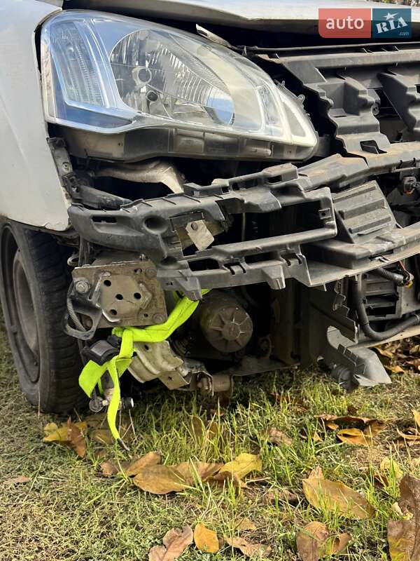 Грузовой фургон Citroen Berlingo 2012 в Киеве