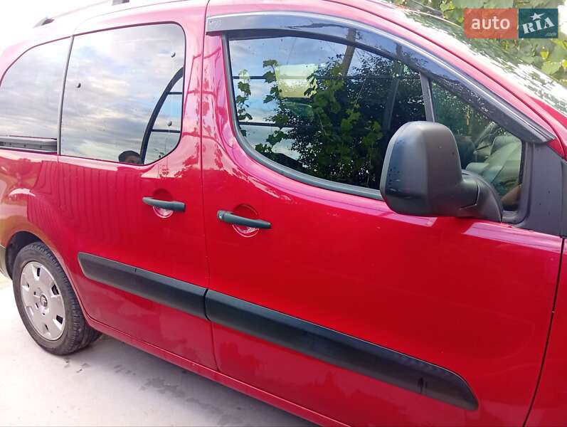 Минивэн Citroen Berlingo 2010 в Толстом