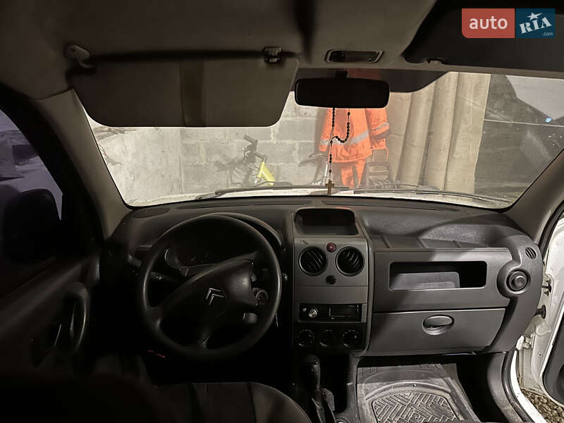 Вантажний фургон Citroen Berlingo 2005 в Збаражі