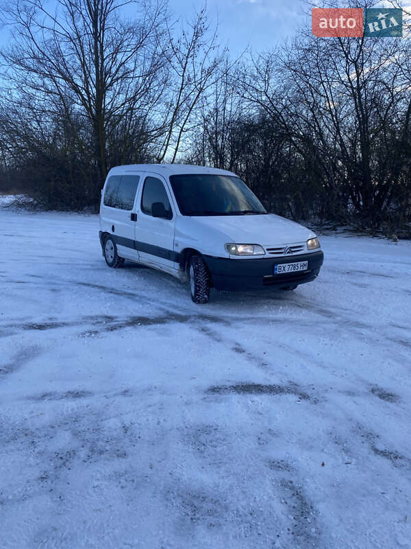 Минивэн Citroen Berlingo 2000 в Волочиске