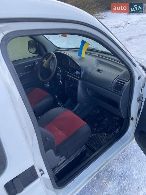 Минивэн Citroen Berlingo 2000 в Волочиске