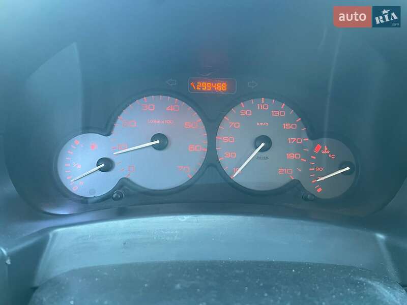 Минивэн Citroen Berlingo 2010 в Киеве