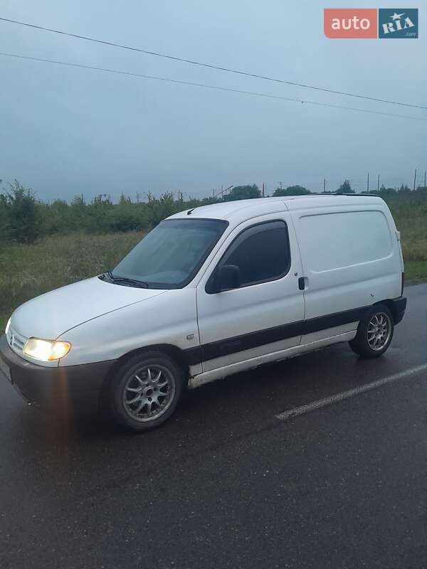 Грузовой фургон Citroen Berlingo 2002 в Стрые