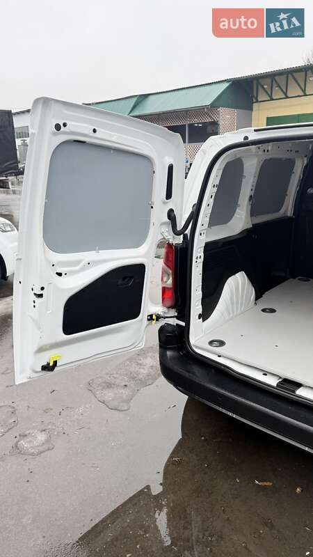 Вантажівка Citroen Berlingo 2022 в Луцьку