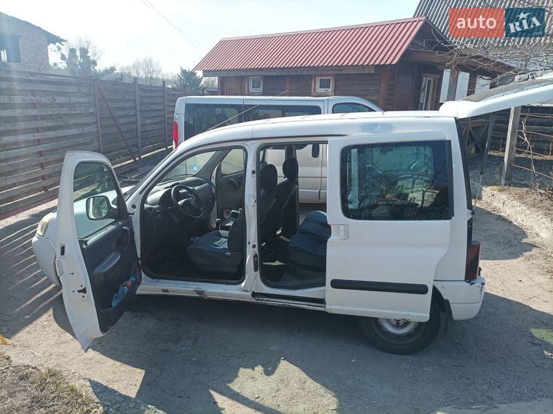 Минивэн Citroen Berlingo 2006 в Киеве