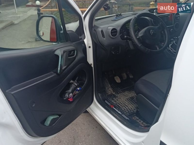 Минивэн Citroen Berlingo 2010 в Городке фото 9 Минивэн Citroen Berlingo 2010 в Городке