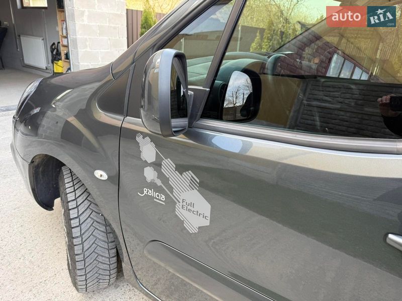 Грузовой фургон Citroen Berlingo 2017 в Львове