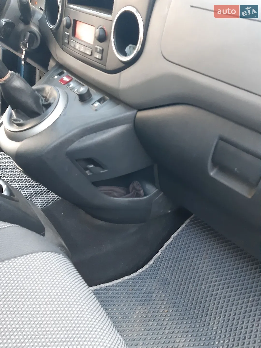 2011 Citroen Berlingo - мініатюра 28