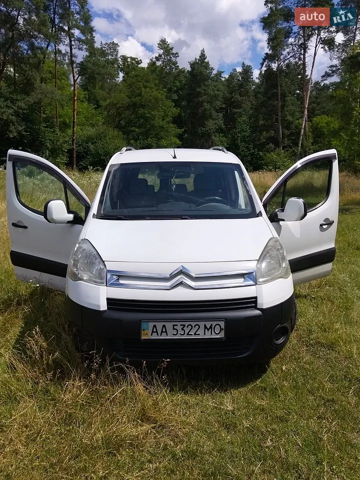 2010 Citroen Berlingo - мініатюра 25