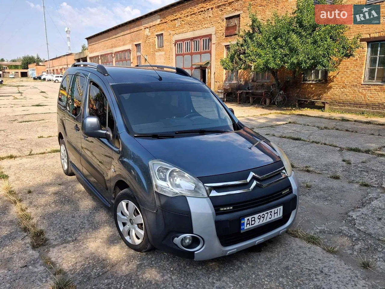 2010 Citroen Berlingo - мініатюра 26